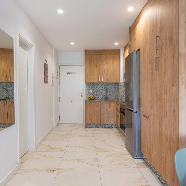Studio with Sea Views, Pool, Parking and Tennis Court - One-Bedroom Apartment - 18