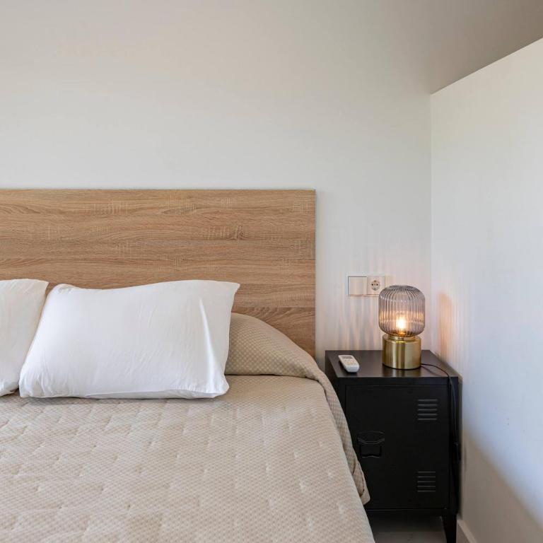 Studio with Sea Views, Pool, Parking and Tennis Court - One-Bedroom Apartment - 27
