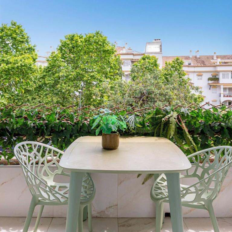 Studio with Sea Views, Pool, Parking and Tennis Court - One-Bedroom Apartment - 40
