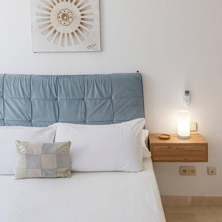 Elegant Apartment, Steps from the Sea with Parking Included - Two-Bedroom Apartment - 10