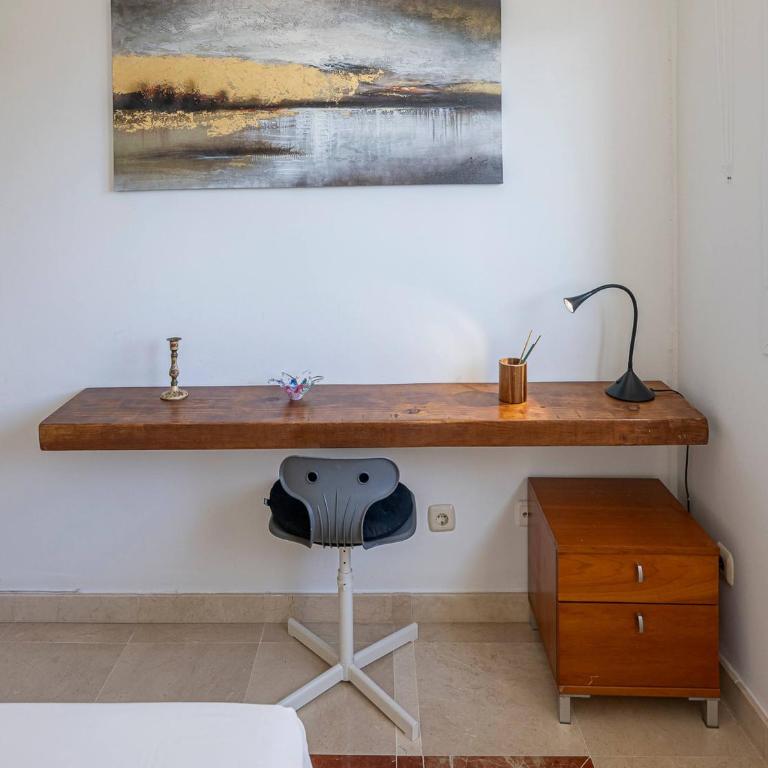 Elegant Apartment, Steps from the Sea with Parking Included - Two-Bedroom Apartment - 21