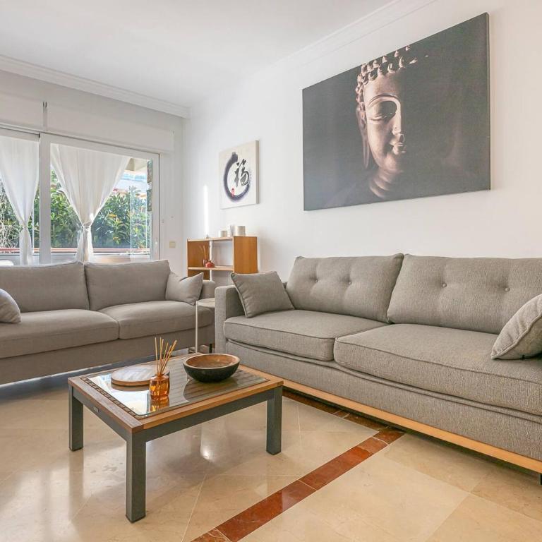 Elegant Apartment, Steps from the Sea with Parking Included - Two-Bedroom Apartment - 39