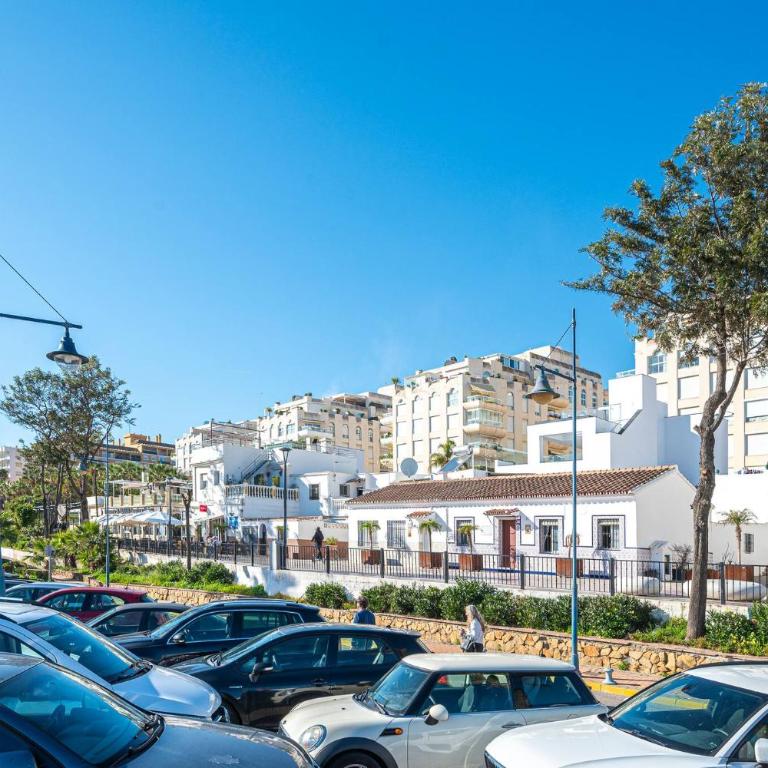 Elegant Apartment, Steps from the Sea with Parking Included - Two-Bedroom Apartment - 62