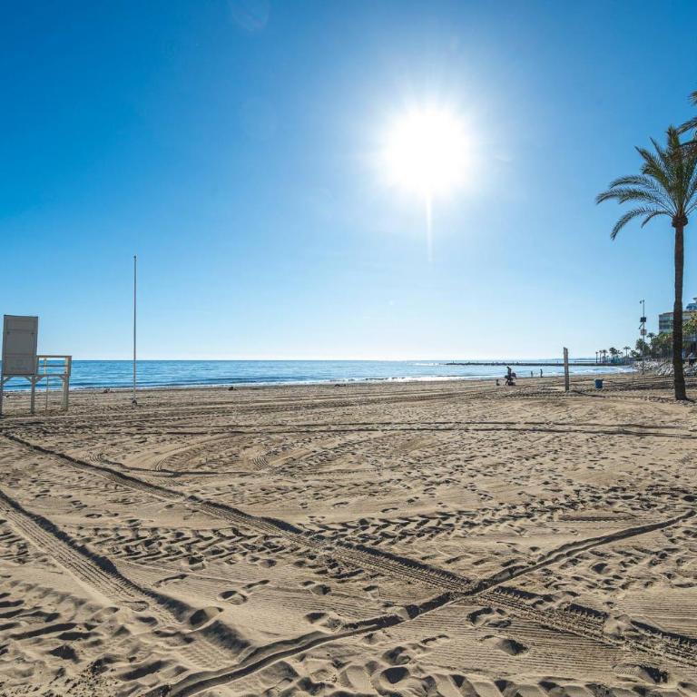 Elegant Apartment, Steps from the Sea with Parking Included - Two-Bedroom Apartment - 70