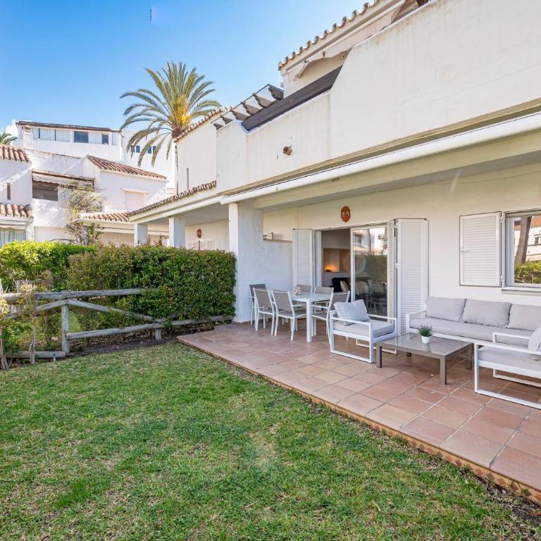 Townhouse w/ Swimming Pool and Underground Parking - Casa de 3 dormitorios - 4