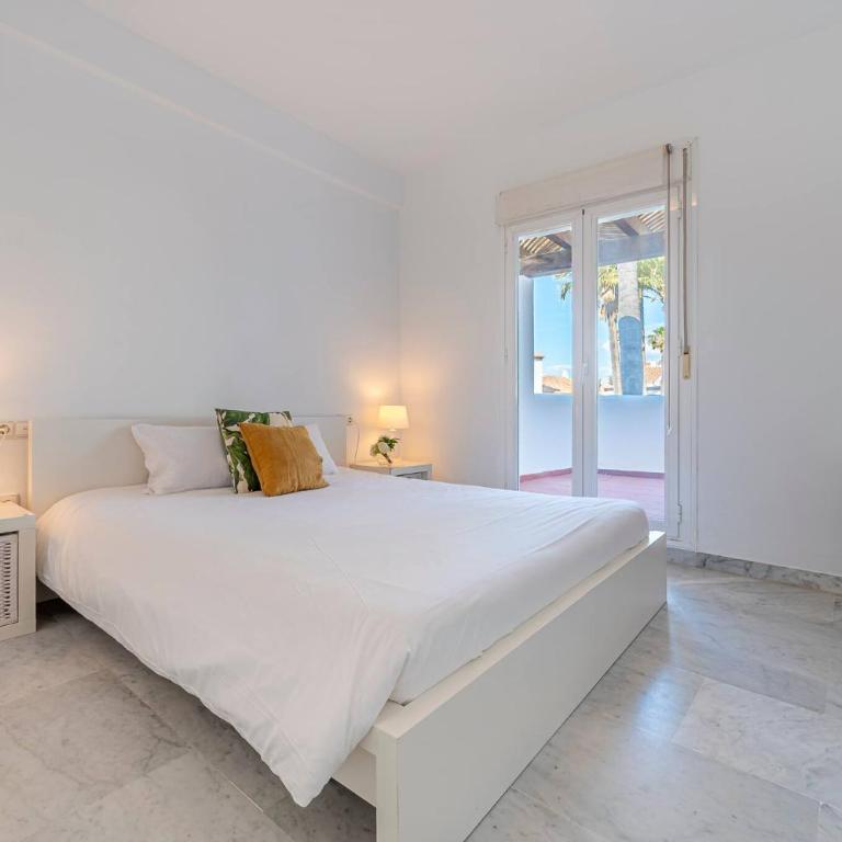 Townhouse w/ Swimming Pool and Underground Parking - Casa de 3 dormitorios - 5