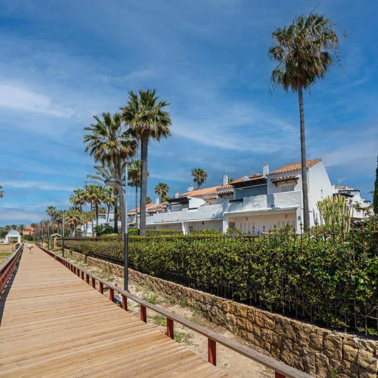 Townhouse w/ Swimming Pool and Underground Parking - Casa de 3 dormitorios - 19