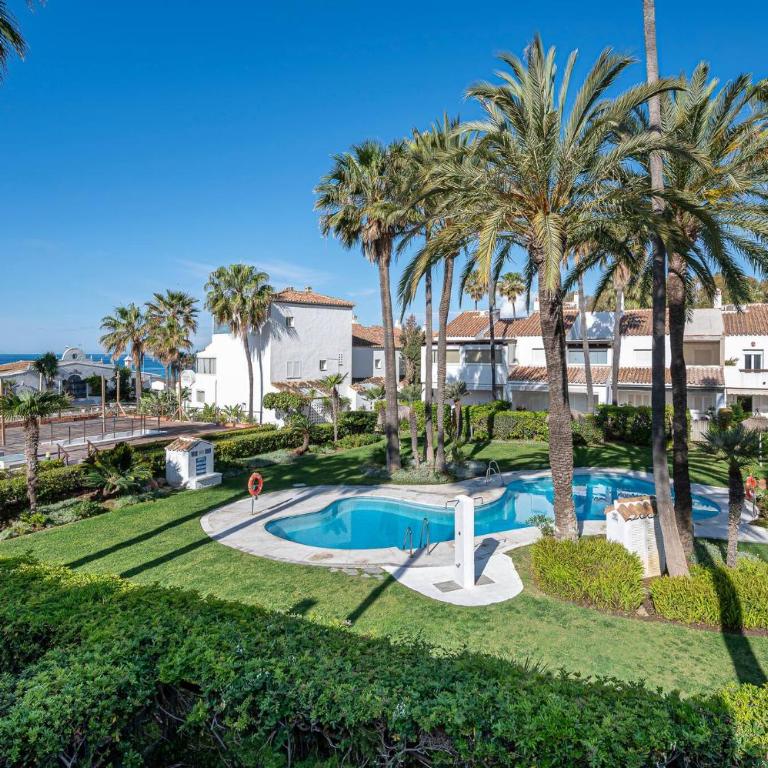 Townhouse w/ Swimming Pool and Underground Parking - Casa de 3 dormitorios - 27