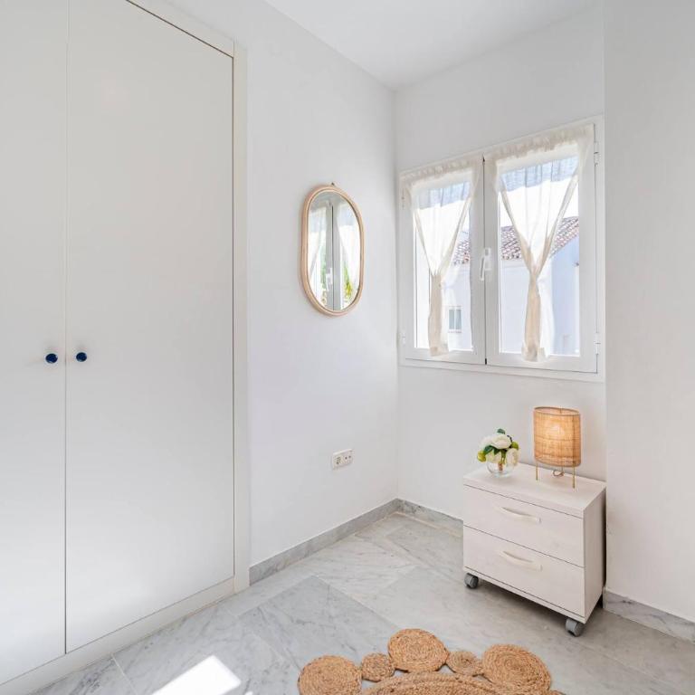Townhouse w/ Swimming Pool and Underground Parking - Casa de 3 dormitorios - 36