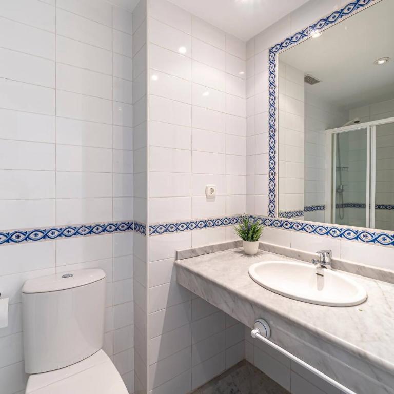 Townhouse w/ Swimming Pool and Underground Parking - Casa de 3 dormitorios - 38