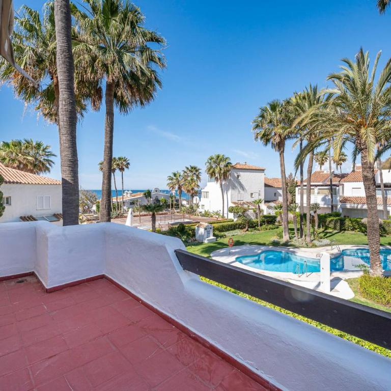 Townhouse w/ Swimming Pool and Underground Parking - Casa de 3 dormitorios - 43