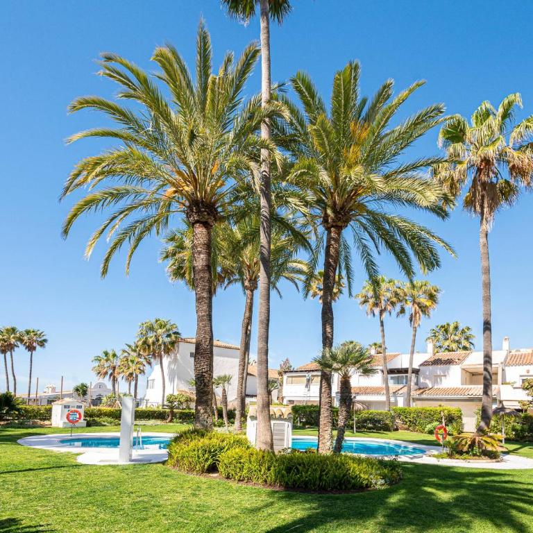 Townhouse w/ Swimming Pool and Underground Parking - Casa de 3 dormitorios - 58