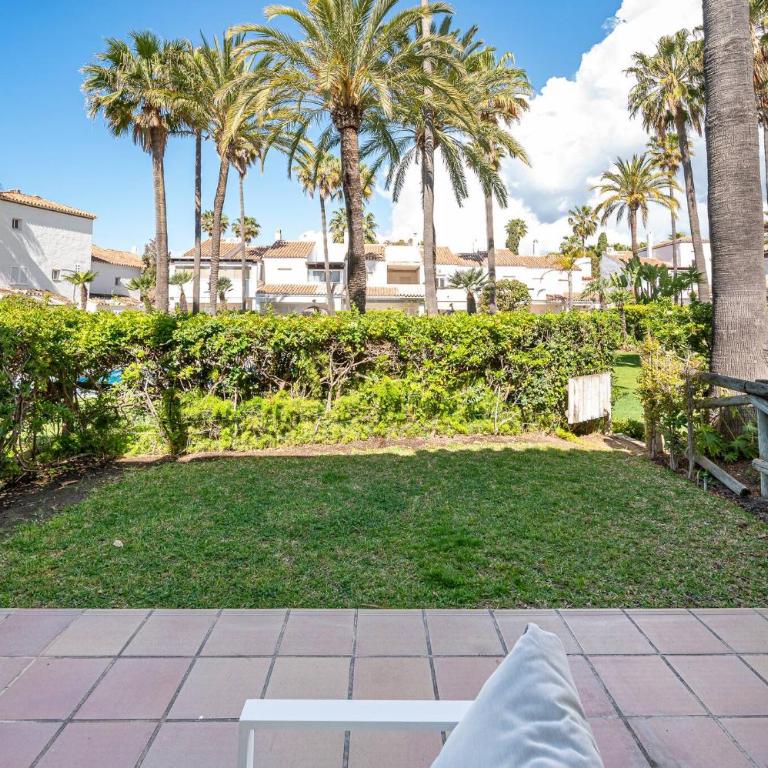 Townhouse w/ Swimming Pool and Underground Parking - Casa de 3 dormitorios - 56