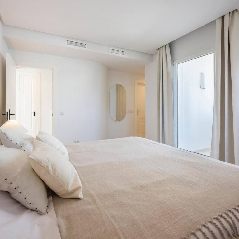 Elegant Duplex Penthouse with Sea and Mountain Views - Apartamento de 2 dormitorios - 51