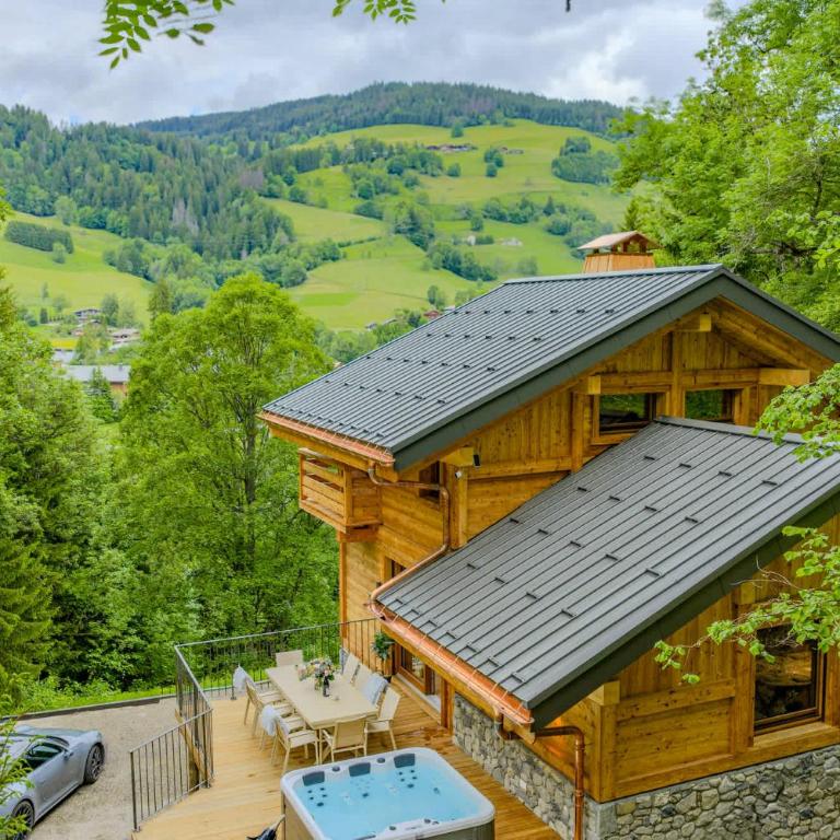 Luxurious Chalet with Sauna & Jacuzzi in Megeve with Parking - Chalet - 5
