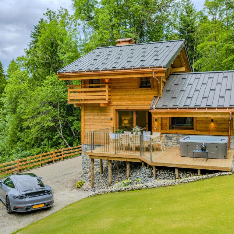 Luxurious Chalet with Sauna & Jacuzzi in Megeve with Parking - Chalet - 16
