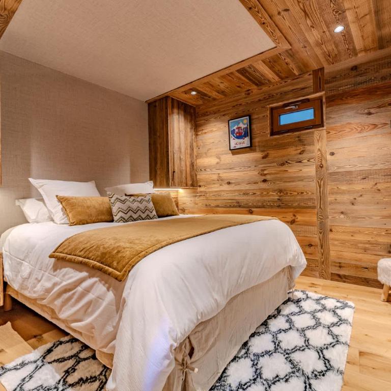 Luxurious Chalet with Sauna & Jacuzzi in Megeve with Parking - Chalet - 26