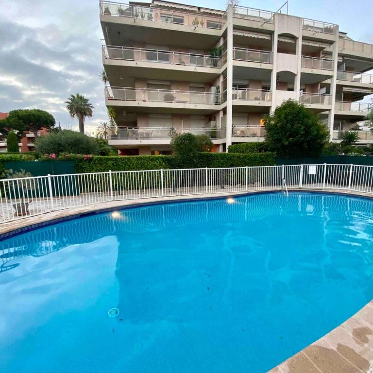 Studio, piscine - Appartement - 12