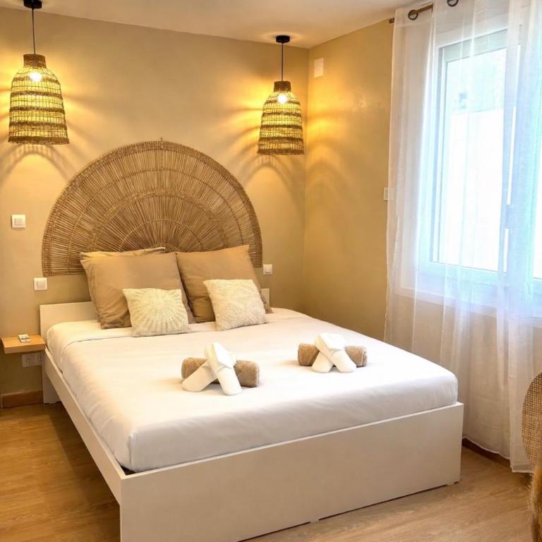 Suite Bali et sauna privé - vidéo projecteur - escapade romantique-centre - One-Bedroom Apartment - 4