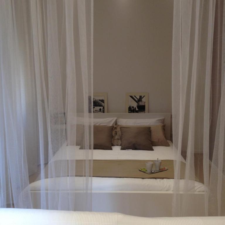White Apartment in San Giovanni - Camera Matrimoniale - 6