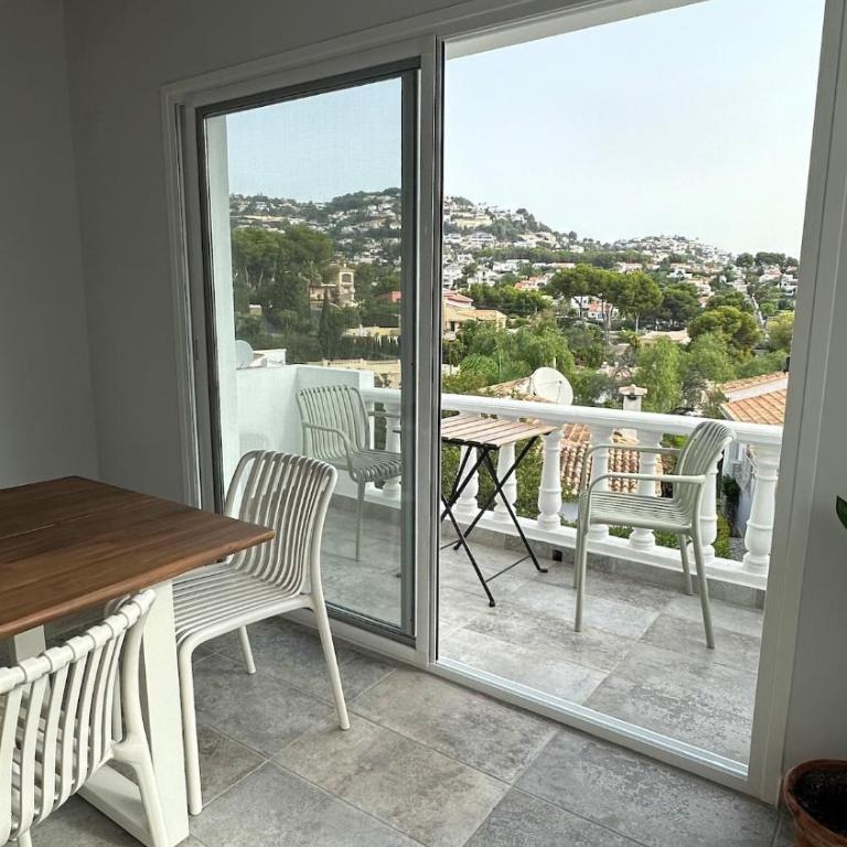 Beautiful house in Moraira with shared pool - Three-Bedroom House - 10