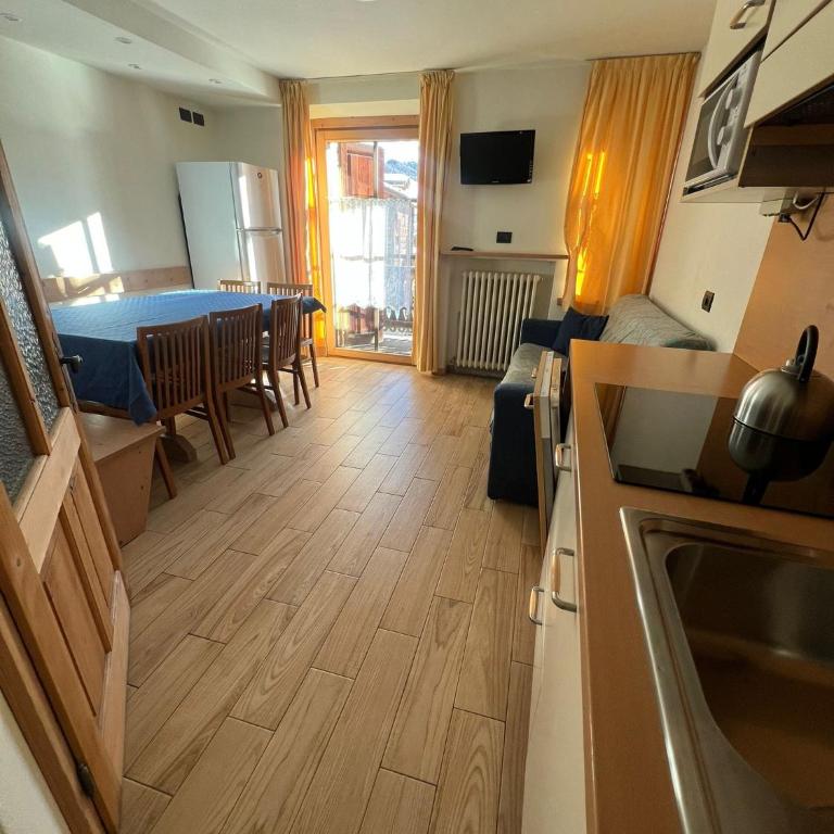 Chalet Del Sole per gruppi - Three-Bedroom Apartment - 1