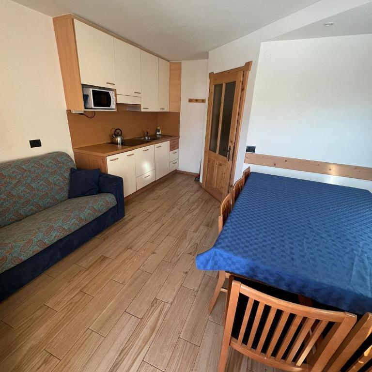 Chalet Del Sole per gruppi - Three-Bedroom Apartment - 2