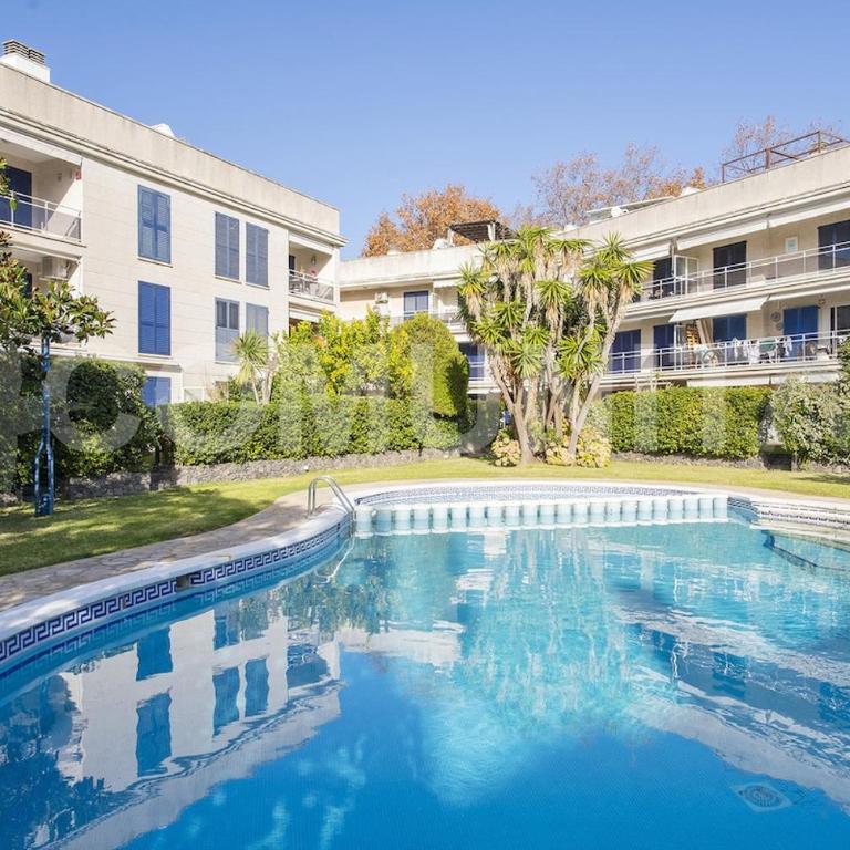 Apartamento con piscina y aparcamiento en Playa de Aro - Apartamento de 3 dormitorios - 1