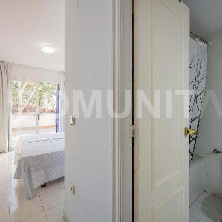 Apartamento con piscina y aparcamiento en Playa de Aro - Apartamento de 3 dormitorios - 9