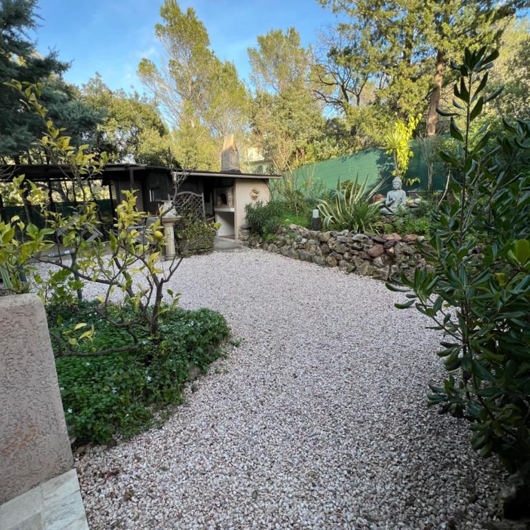 Appartement avec jardin et cuisine d'été - Apartamento de 1 dormitorio - 4