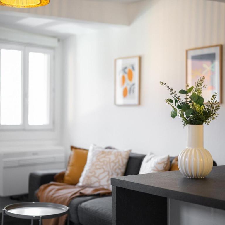 Charming typical studio in the heart of Vieux Nice AC - Appartement Supérieur - 1