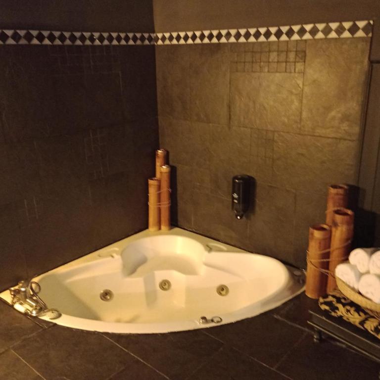 El Nido de Ballesteros - Habitación Doble con bañera de hidromasaje - 11