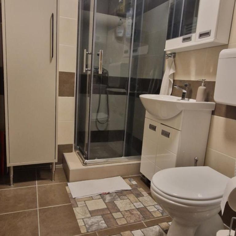 ETA Apartments - Apartment - 24