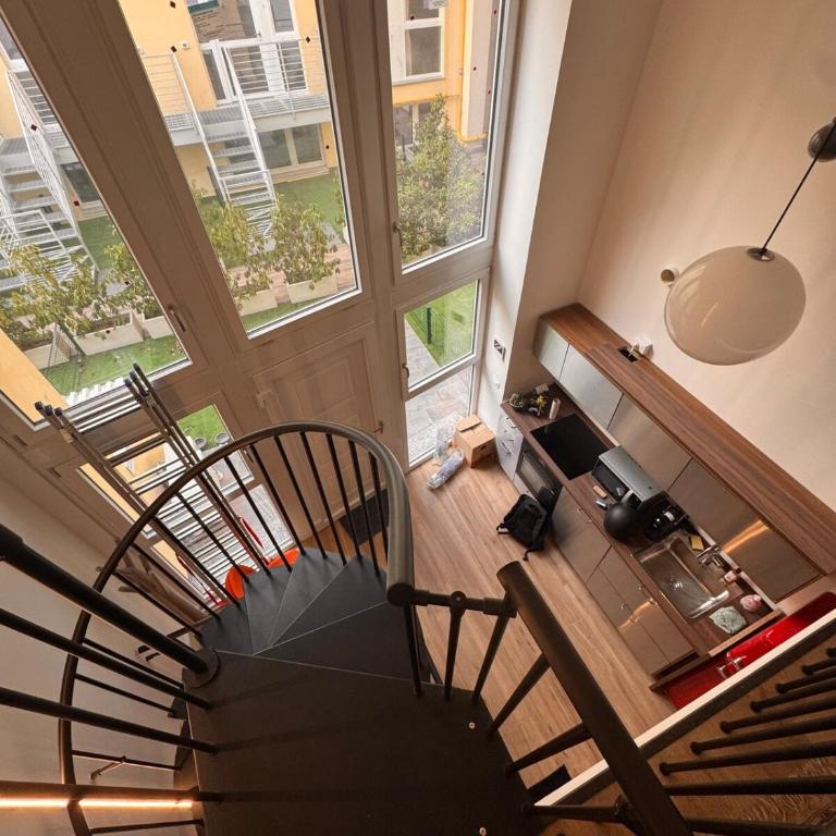 Loft con giardino privato a Milano - Appartamento con 1 Camera da Letto - 12