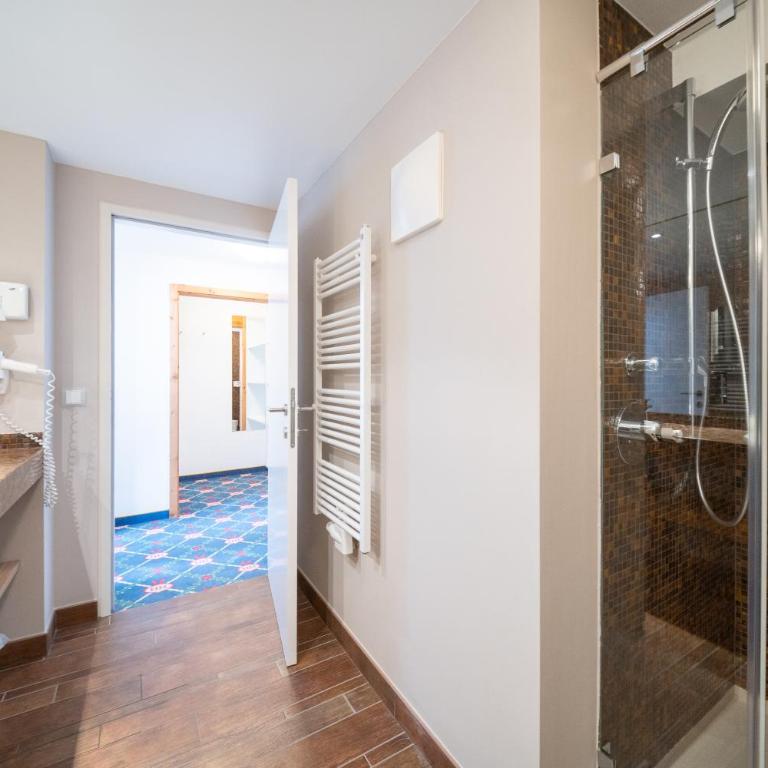 Hotel Hubertus - Suite mit Balkon - 8