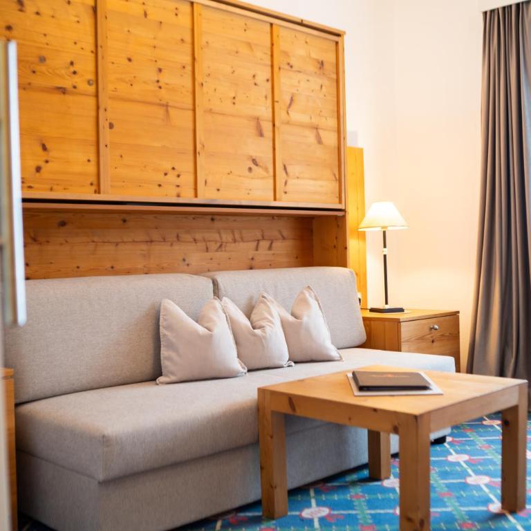 Hotel Hubertus - Suite mit Balkon - 9