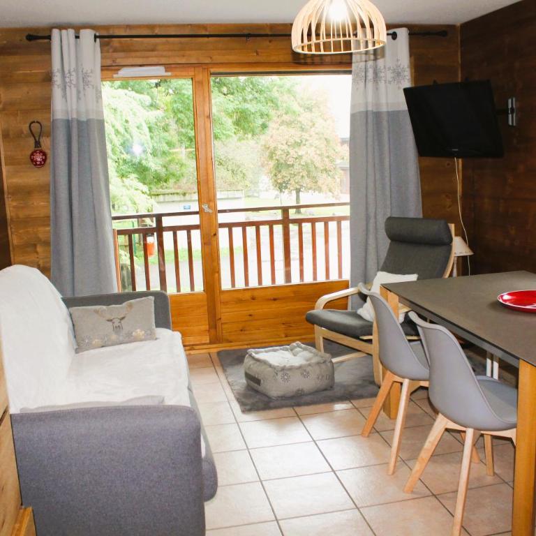 LES BEULETTES b - Two-Bedroom Apartment - 4