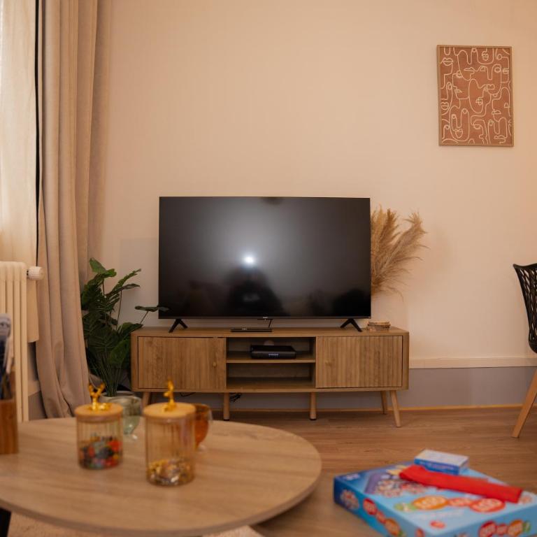 L'Élégance - Cozy & Parking - Apartment - 5