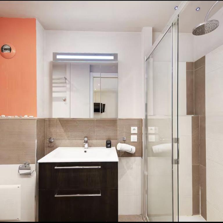 "Aux Rivages du Parc" Plein Centre, Calme, Plage - Appartement 1 Chambre - 11