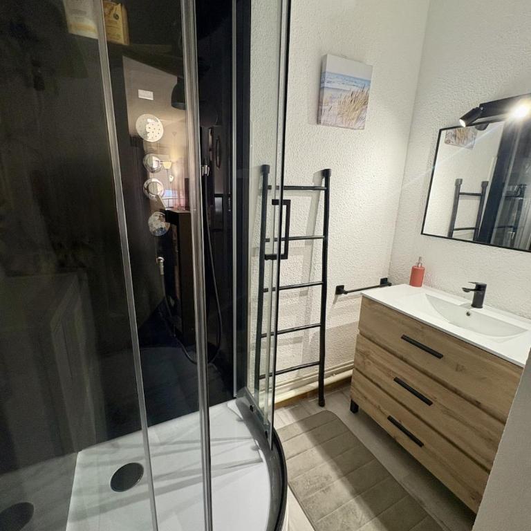 Studio sur le port avec piscine & terrasse - Studio with Terrace - 7