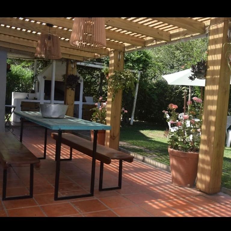 Amplia casa en La barra a cuadras del mar - Four-Bedroom House - 19