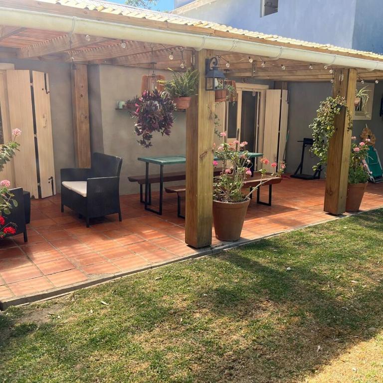 Amplia casa en La barra a cuadras del mar - Four-Bedroom House - 26