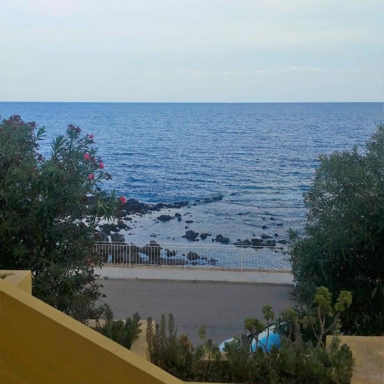 Yellowhouse - Appartamento con Vista Mare - 36