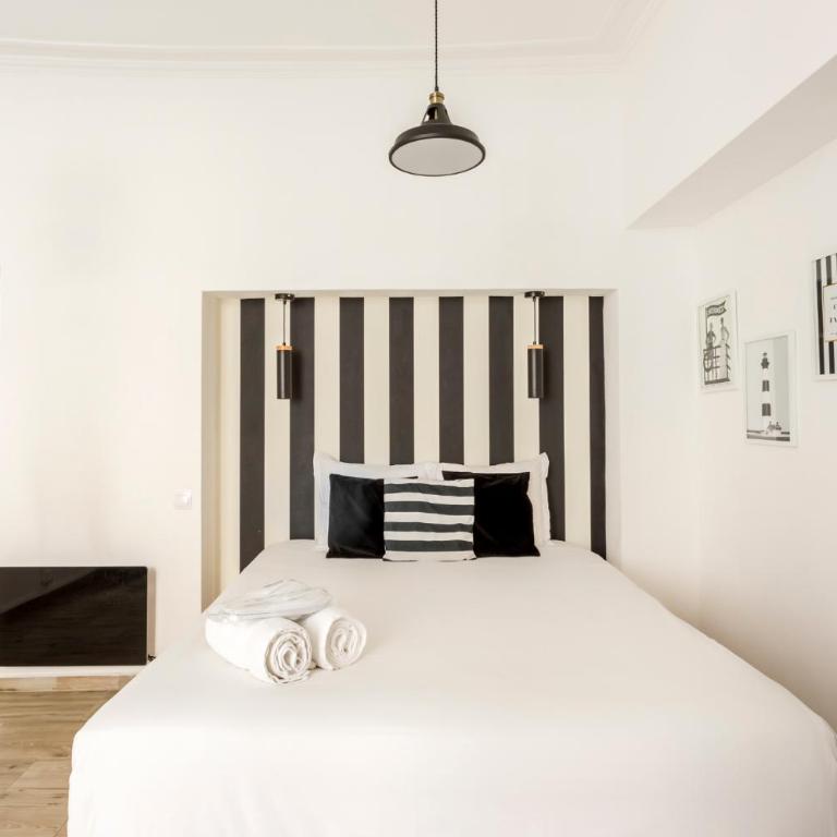 Reva Suites - Studio - 4