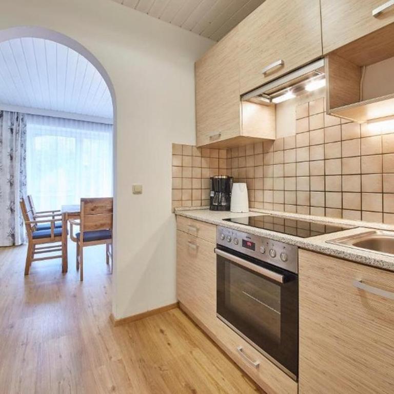 Appartement Haus Alexander, JOKERCARD INCLUDED - Two-Bedroom Standard Apartment - 4
