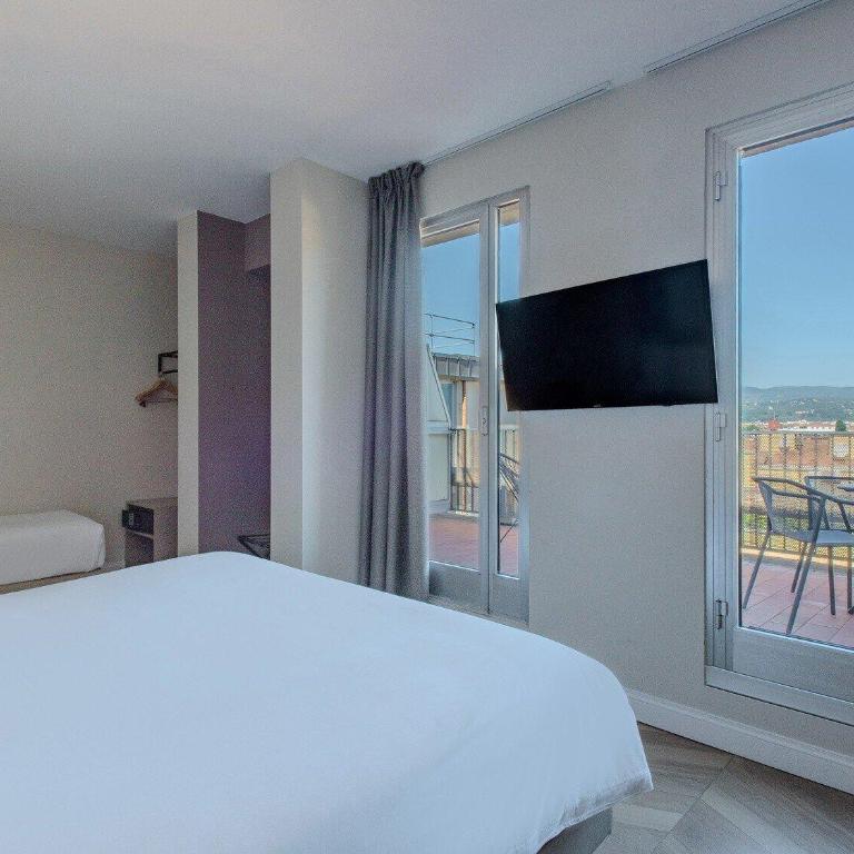B&B Hotel Firenze City Center - Camera Tripla con Terrazza - 3