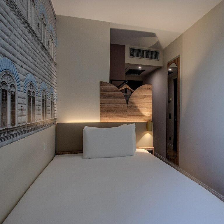 B&B Hotel Firenze City Center - Camera Tripla - 3
