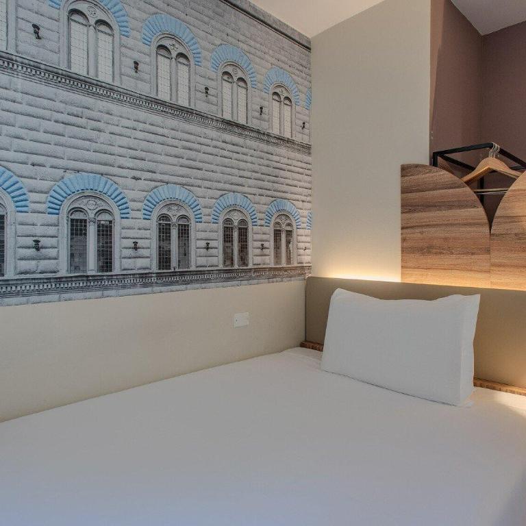 B&B Hotel Firenze City Center - Camera Tripla con Terrazza - 5
