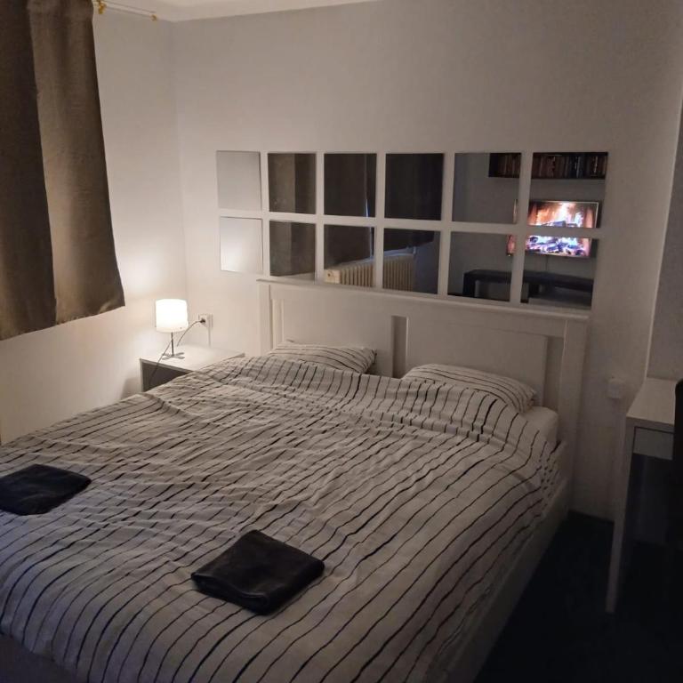 Smart hostel - Niskobudžetna Trokrevetna Soba - 1