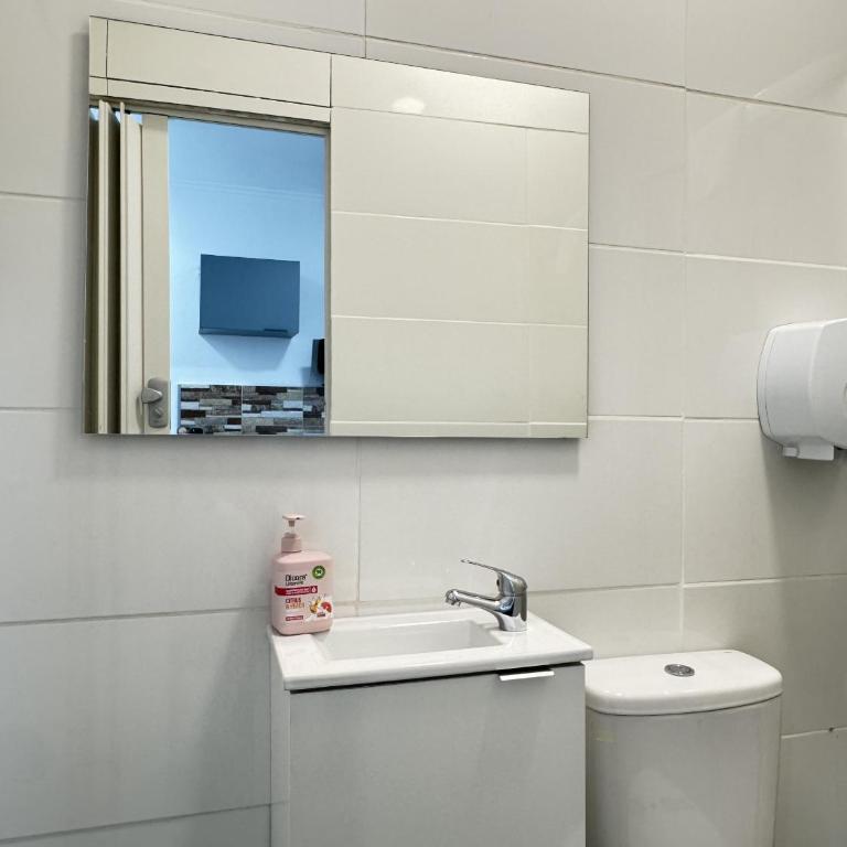 Apartamentos Day Madrid MALASAÑA I - Two-Bedroom Standard Apartment - 8